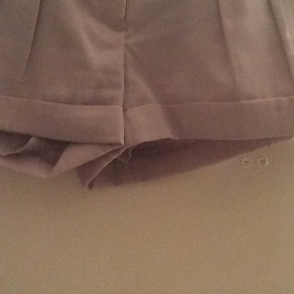 Cute Dressy 👠Beige Short Shorts   Express - Picture 3 of 4